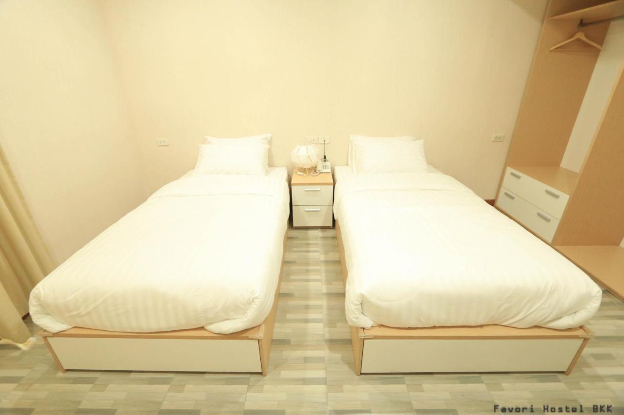 Favori Hostel Bangkok Surawong Zewnętrze zdjęcie