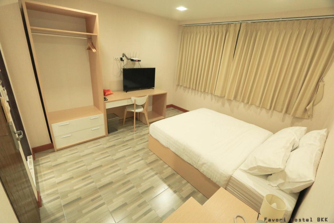 Favori Hostel Bangkok Surawong Zewnętrze zdjęcie